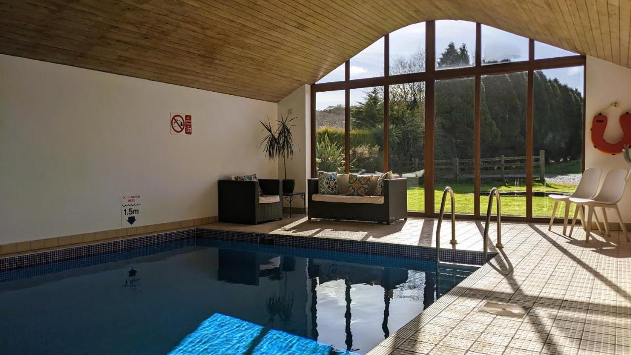 Laurel - Pet-Friendly Cottage With Indoor Pool, Hot Tub & Panoramic Snowdonia Views Colwyn Bay Esterno foto