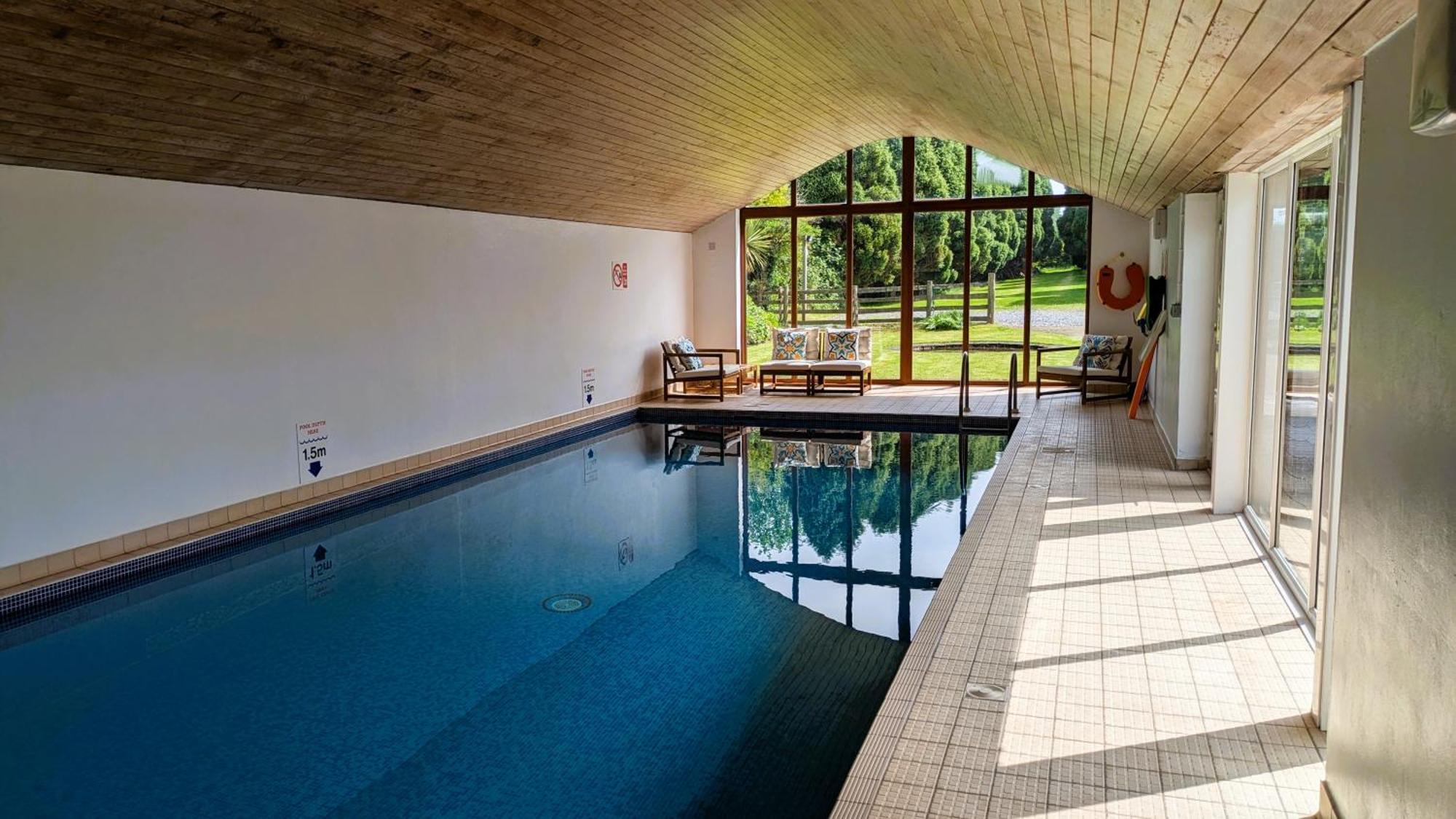 Laurel - Pet-Friendly Cottage With Indoor Pool, Hot Tub & Panoramic Snowdonia Views Colwyn Bay Esterno foto
